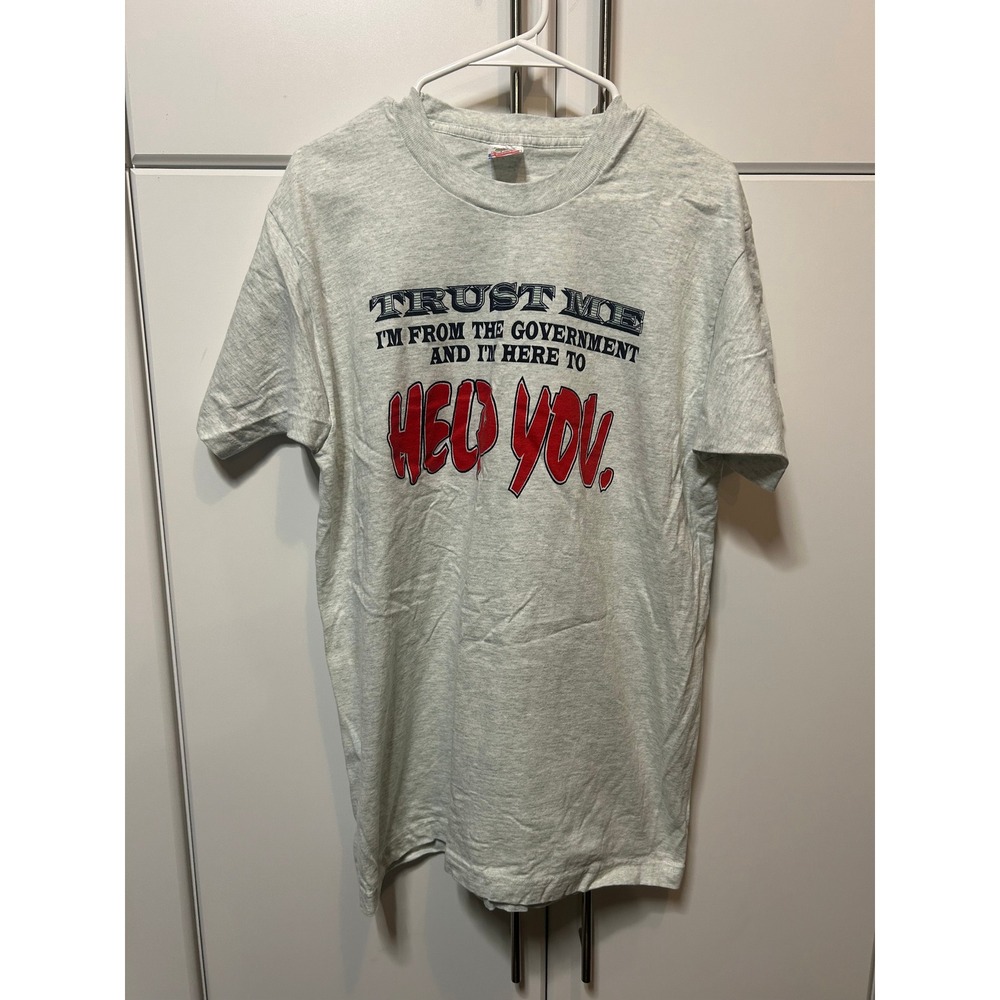 Vintage Fruit of the Loom Trust Me Im From The Government Help You T-Shirt L